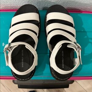 Sincerely Jules Women’s Black and White Sandals